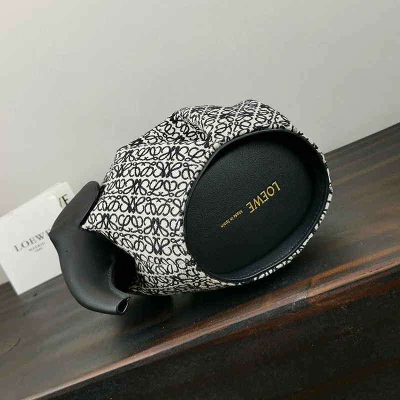 ロエベ アナグラム エレファントバッグ コピー ミニ ジャカード