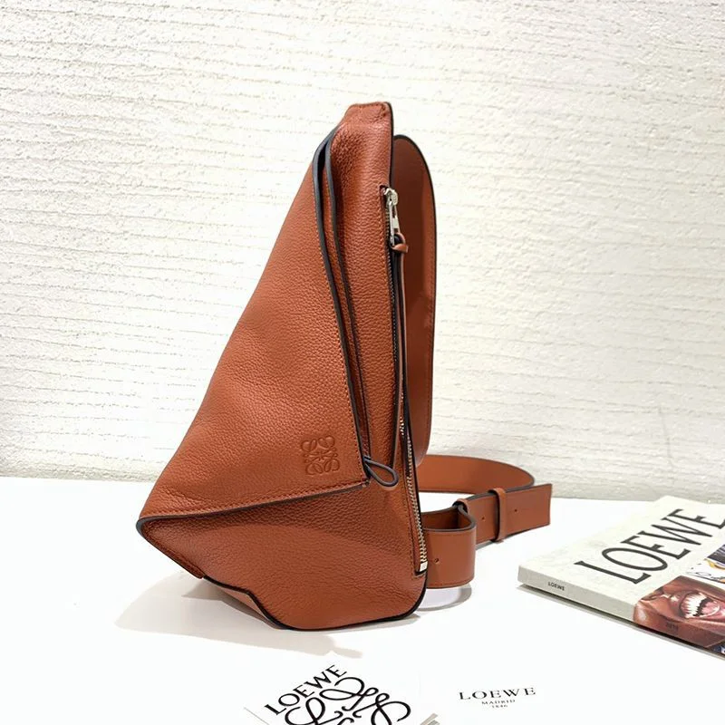 世界中で大人気♪ロエベ ショルダーバッグ コピー アントン スリング Anton Sling カーフスキン B511A09X06