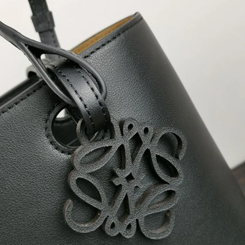 大人気!!新色☆ロエベ トートバッグ 偽物☆ Joe Brainard レザー ダブルハンドル loa78204