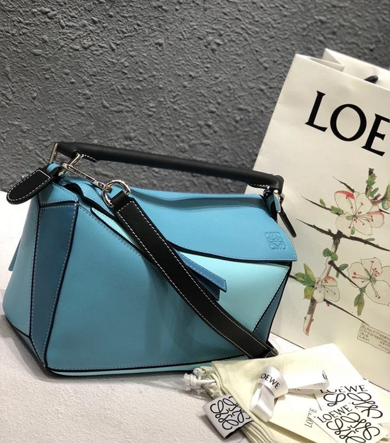 大人気!ロエベ パズルバッグ スーパーコピー トリカラー ショルダーバッグ loj33062