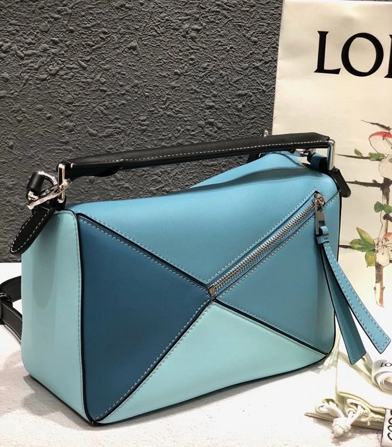 大人気!ロエベ パズルバッグ スーパーコピー トリカラー ショルダーバッグ loj33062