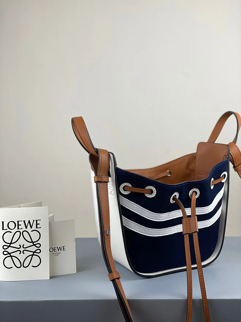 稀少ロエベ ハンモック 偽物 ドローストリング ショルダーバッグ lok40677