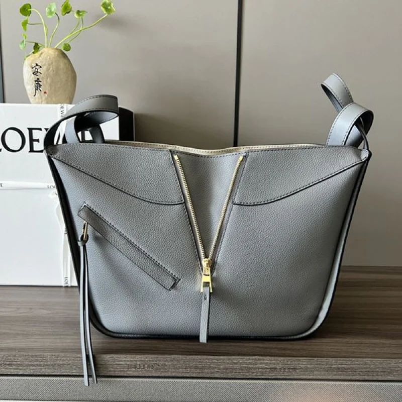 ロエベ ハンモック コピー Hammock Small Bag Lapistal スペチアーレ lol37678