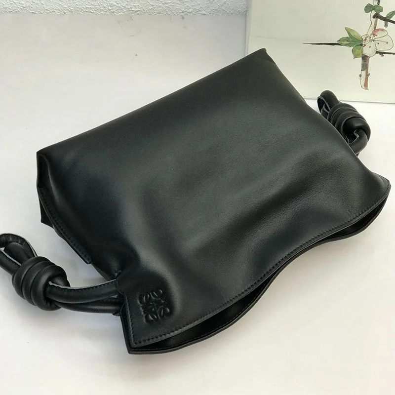 日本未入荷新作★ロエベ コピー★フラメンコ クラッチ ミニ ナパ カーフスキン lom42588
