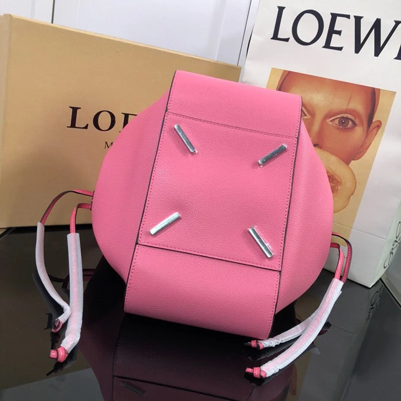 21新作 ロエベ ハンモック 偽物 クラシックレザースモール ハンドバッグ lop63179