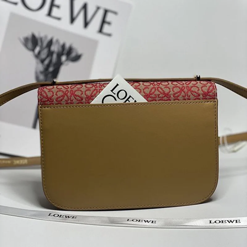 超限定♪ロエベ アナグラム コピージャカード ショルダーバッグ loq14717