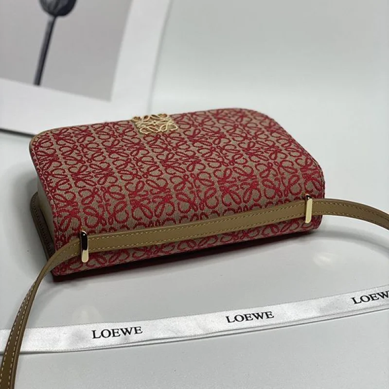 超限定♪ロエベ アナグラム コピージャカード ショルダーバッグ loq14717