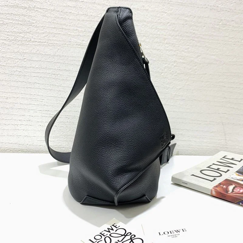 大人気!ロエベ ショルダーバッグ コピー アントン スリング Anton Sling カーフスキン loq24862