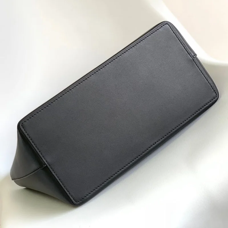 日本未入荷 ロエベ トートバッグ コピーアナグラム スモール loq62366