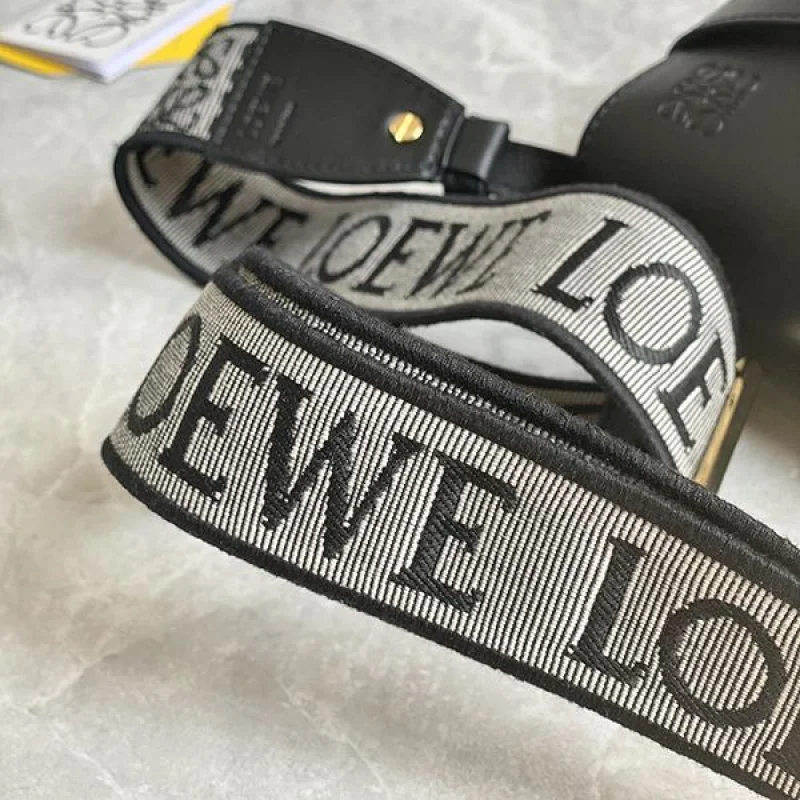 ☆超人気☆希少 ロエベ Gate カーフスキン ショルダーバッグ コピー los78774