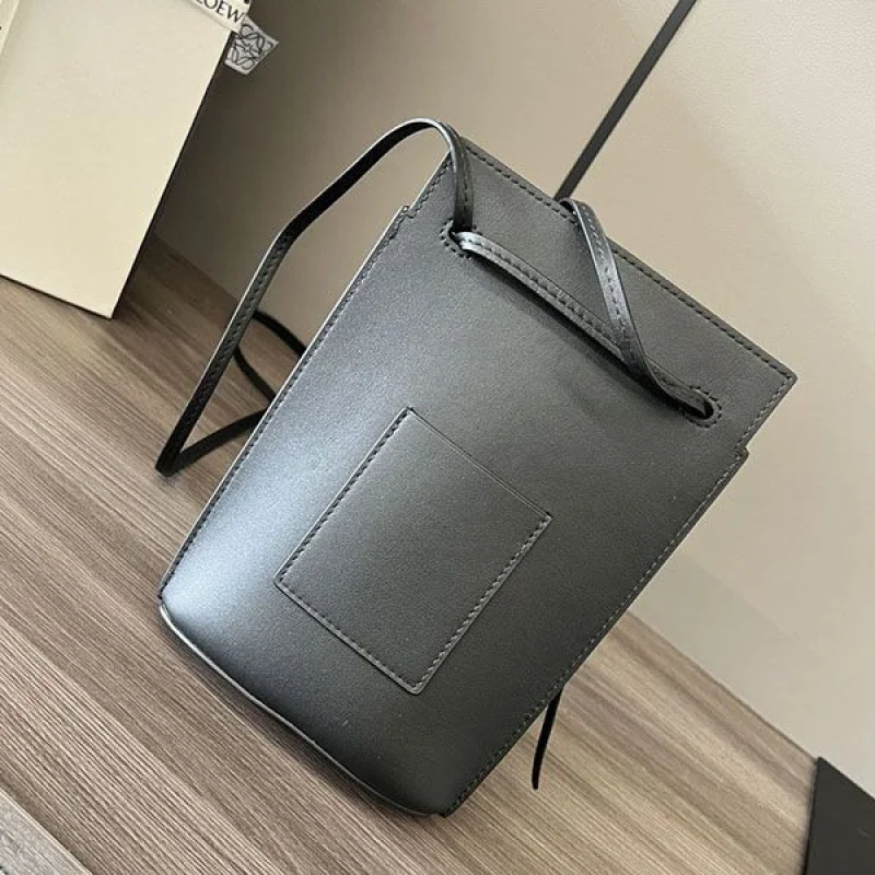 【最新】ロエベ アナグラムレザーショルダーバッグ 偽物 lou89650
