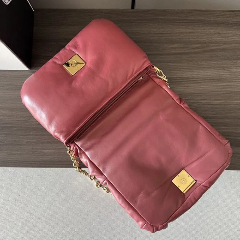 追跡付き 安いロエベ 偽物 Goya Puffe ナッパ ラムスキン ショルダーバッグ low65259