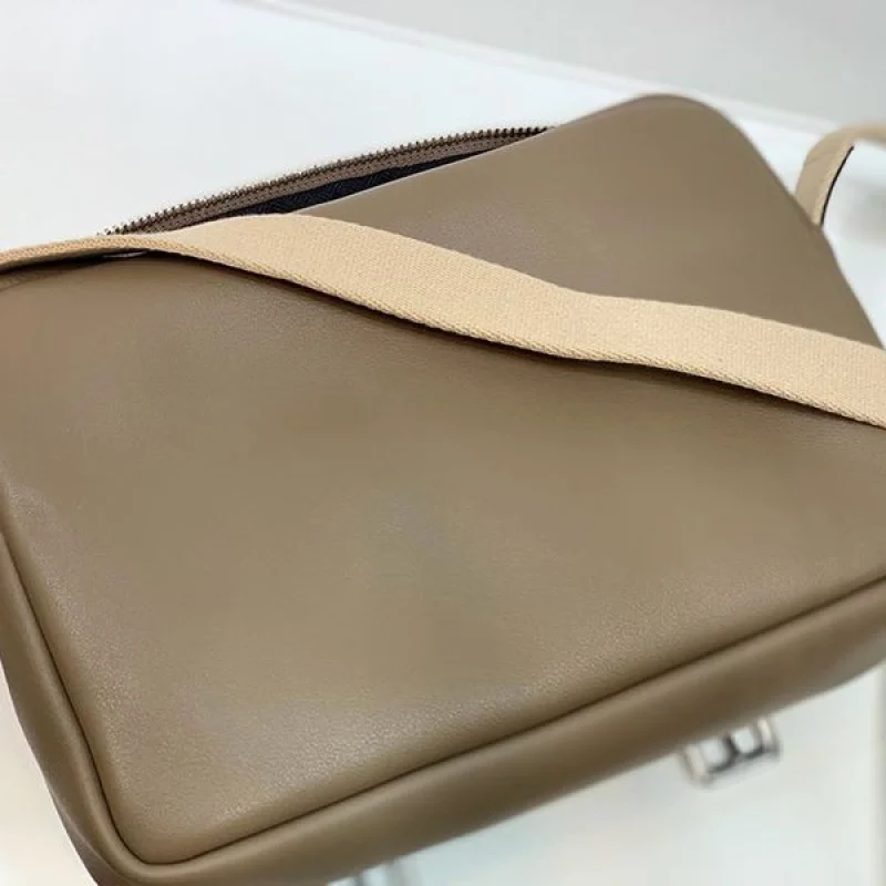 稀少ロエベ ミリタリー メッセンジャーバッグ激安 XS コピー loy79066