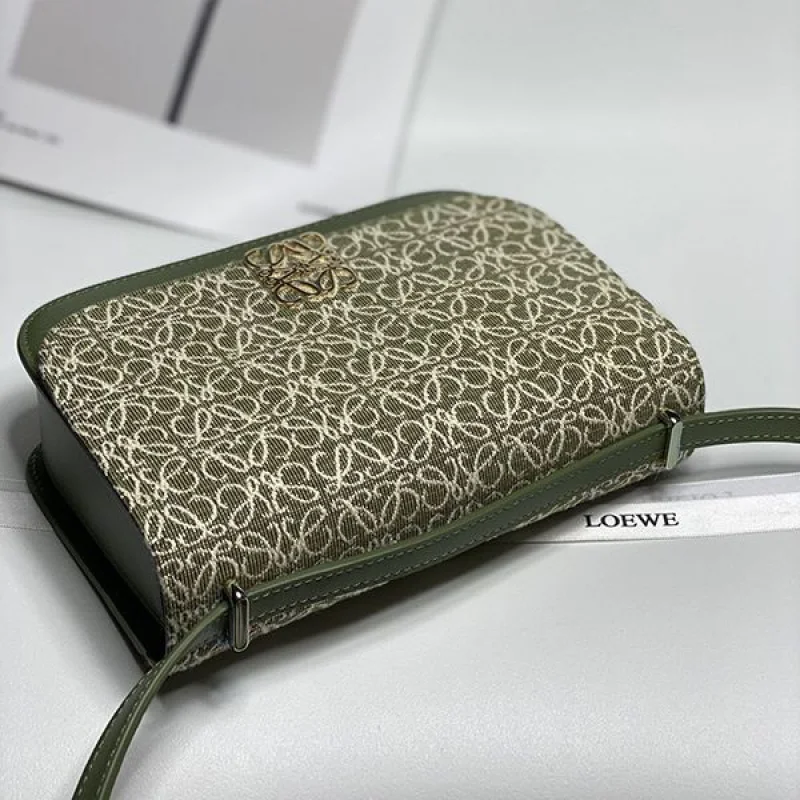 大人気 ロエベ アナグラム ジャカード ショルダーバッグ コピー loz46800