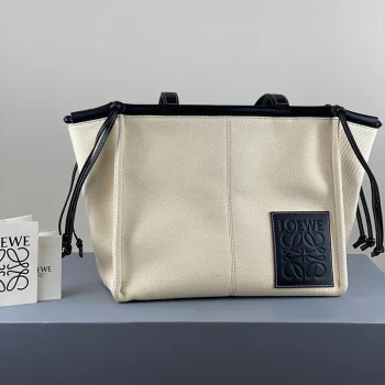 ロエベ バッグ lot20744 スーパーコピー
