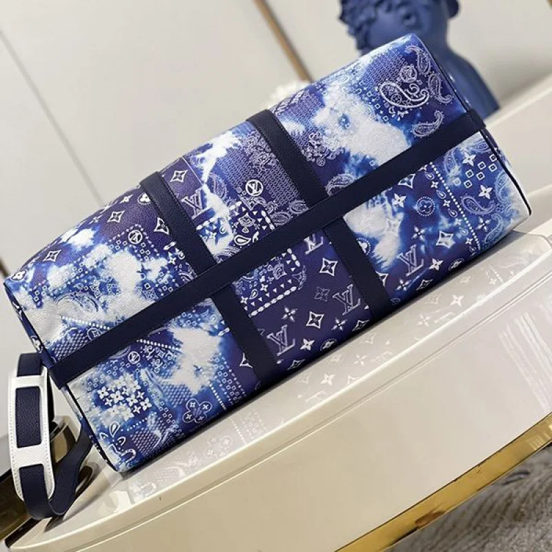 関税込み◇ルイヴィトン コピー バンダナ柄・キーポル・バンドリエール 50 M20558