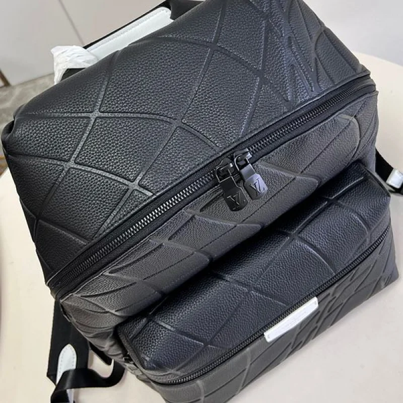 すぐ届くルイヴィトン リュック コピー ディスカバリー バックパック M21391