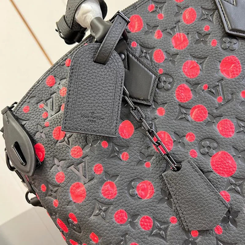 ルイヴィトン × YK 草間彌生 コラボ LOCK IT バッグ コピー 黒赤 たっぷり収納 M21676