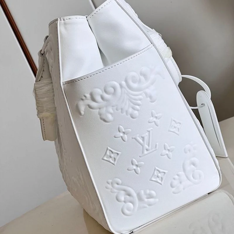 超話題!ルイヴィトン サックプラ トートバッグ コピー 2色 M21841