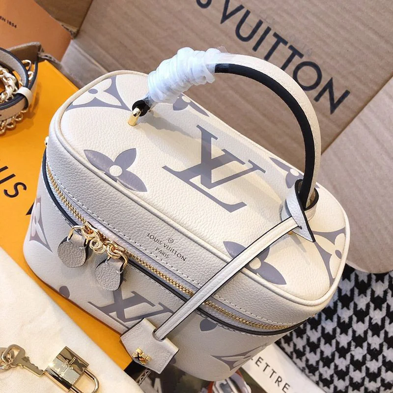 ♡白が上品で可愛い♡ルイヴィトン バッグ バニティ偽物PM M45599