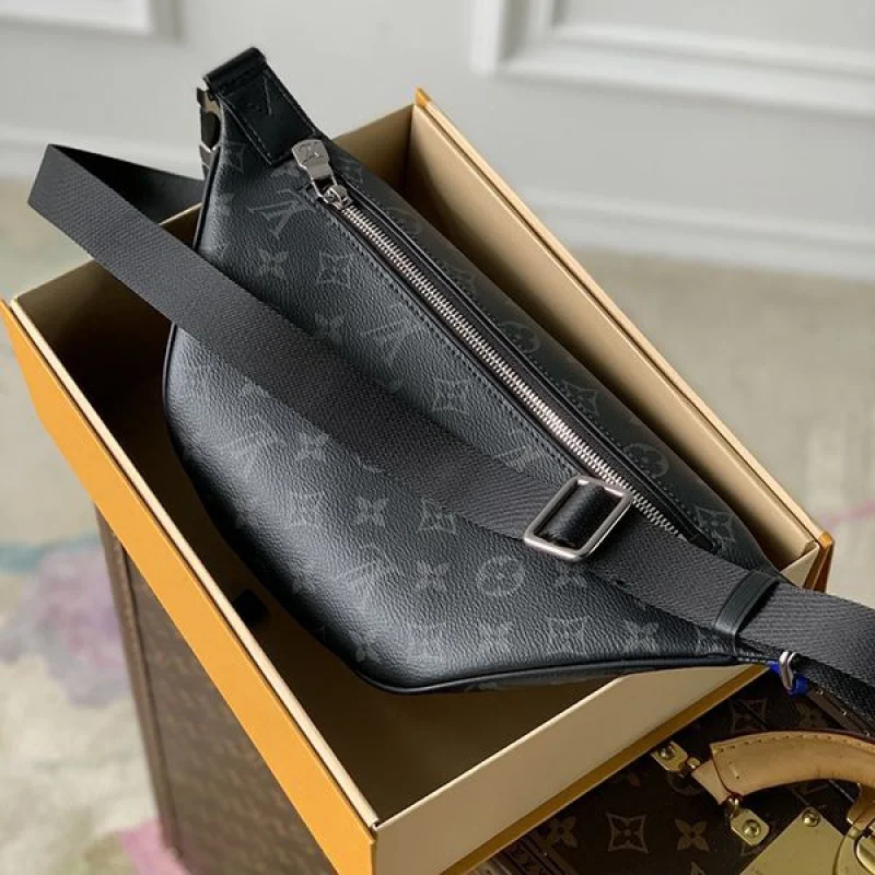 入手困難ルイヴィトン ディスカバリー・バムバッグ 偽物 PM M46035