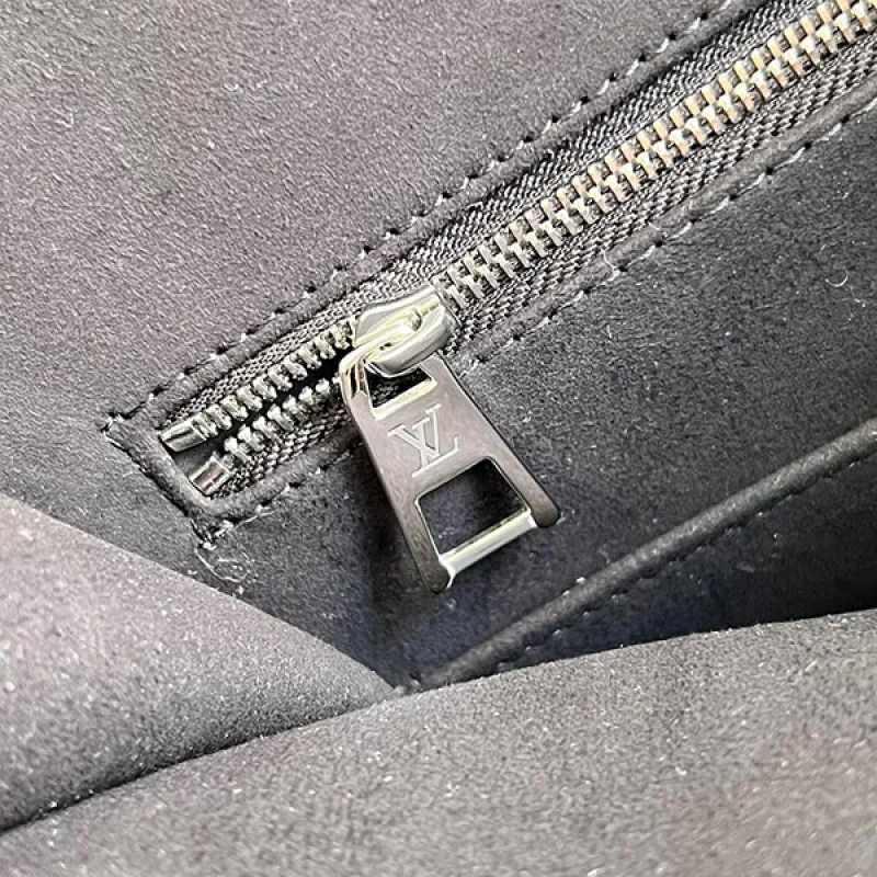 LV × YK オンザゴー MM スーパーコピー ルイ・ヴィトン × 草間彌生 M46389