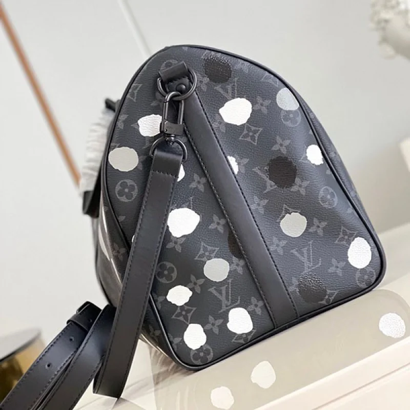 ルイヴィトン × 草間彌生 偽物 LV × YK キーポルバンドリエール 45 M46400