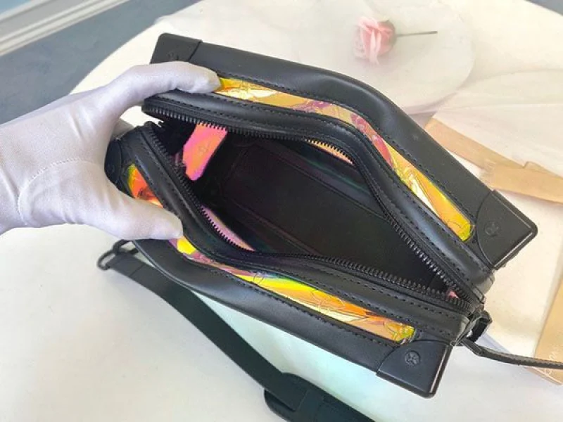 関税負担なしルイヴィトン ショルダーバッグ コピー モノグラム ソフトトランク クリア レザー ショルダー M55932