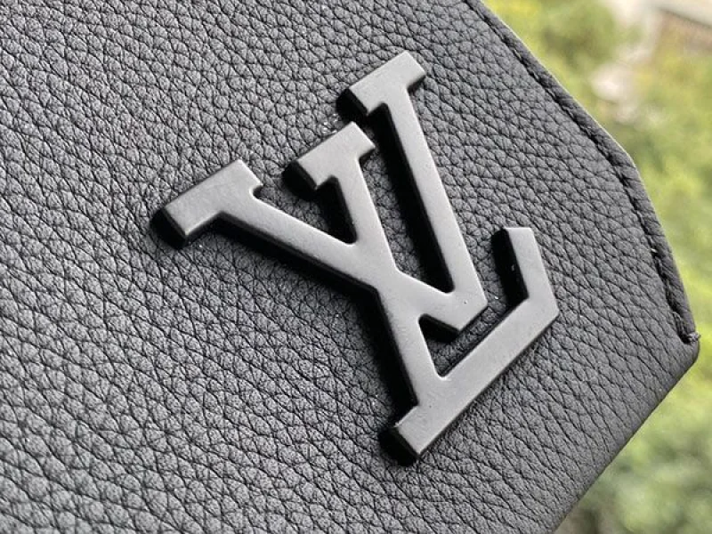 ルイヴィトン メッセンジャー 偽物 LV アエログラム ショルダーバッグ M57080