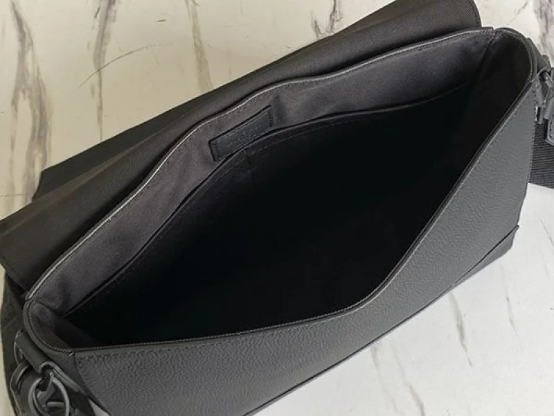 ルイヴィトン メッセンジャー 偽物 LV アエログラム ショルダーバッグ M57080