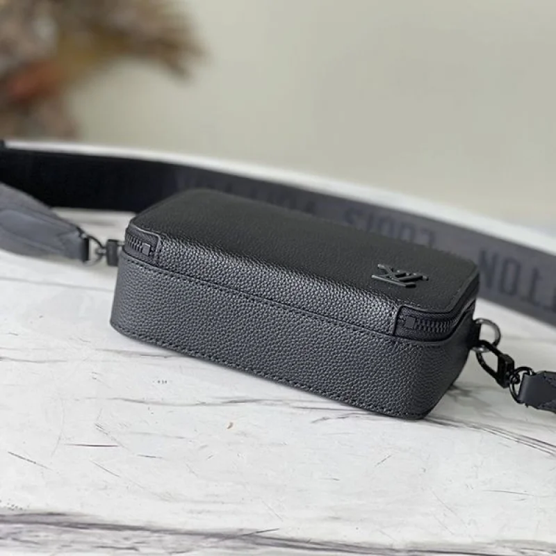 日本未入荷ルイヴィトン アルファウエアラブルウォレット コピー ショルダーバック M59161