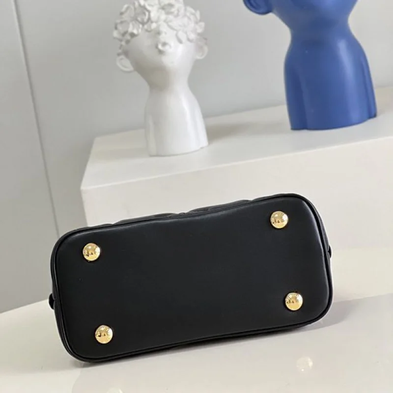 一目惚れ♪☆ヴィトン☆ アルマ BB コピー 2Wayバッグ プレゼント ショルダーバッグ M59821