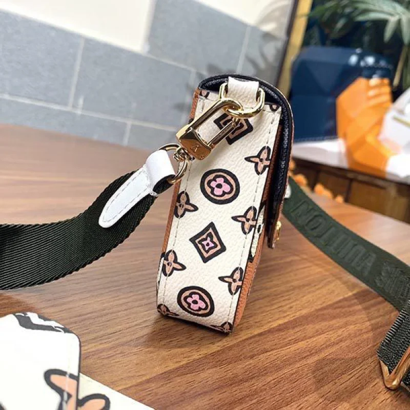 ルイヴィトン 偽物 ミュルティ・ポシェット フェリシー バッグ M80695