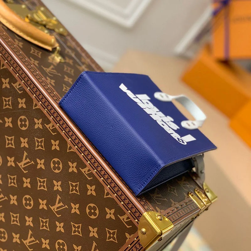 秋冬新作 ルイヴィトン ショルダーバッグ 偽物 プティットサックプラ M80841