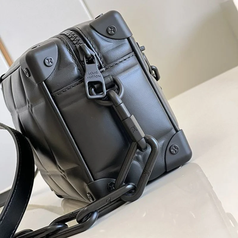 超話題!ルイヴィトン ミニ・ソフトトランク ショルダーバッグ コピー M81611
