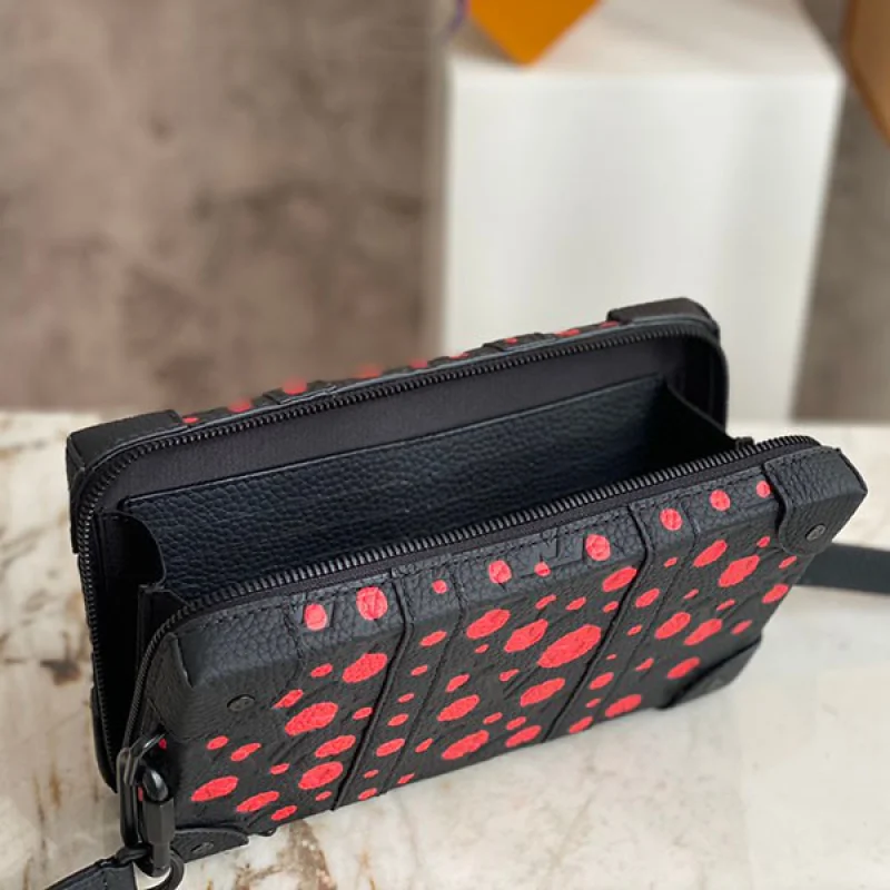 ルイヴィトン 偽物 × 草間彌生 LV × YK ソフトトランク･ウォレット M81905