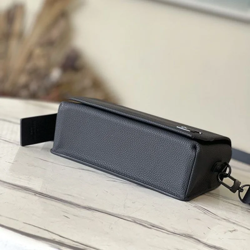 定番ルイヴィトン ウエアラブルウォレット ショルダーバッグ コピー M82085