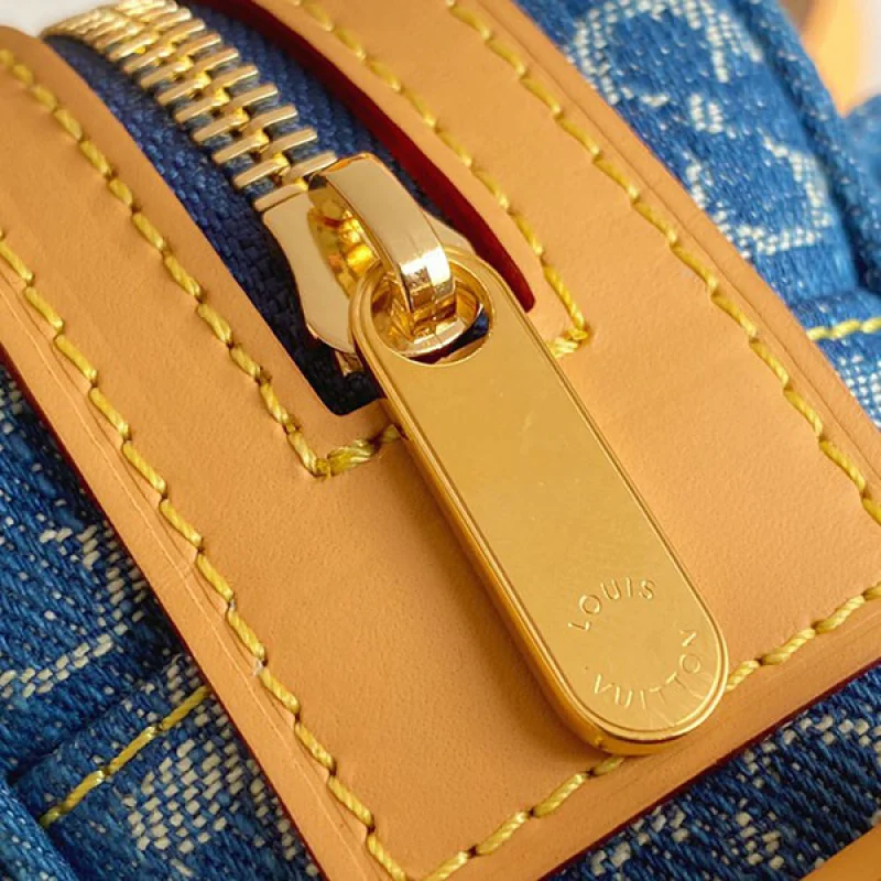 ルイヴィトン カメラバッグ コピー ショルダーバッグ モノグラムデニム M95348