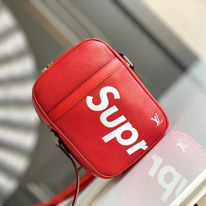 21-22AW 新作 シュプリーム ルイヴィトン ショルダーバッグ 偽物 Leather Danube PM Shoulder Bag Red 赤 vue71778
