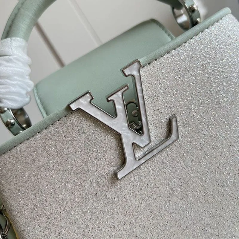大人気!!新色 ルイヴィトン ショルダーバッグ カプシーヌ スーパーコピー vuf21003