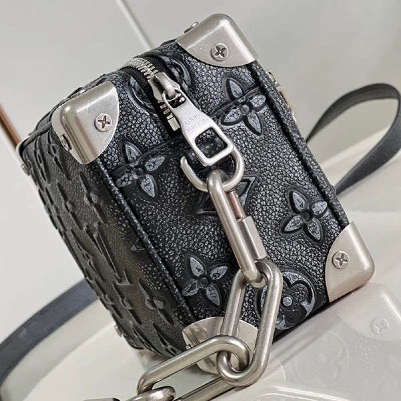 ルイヴィトン ミニソフトトランク バッグ ショルダーバッグ 偽物 vuf39582