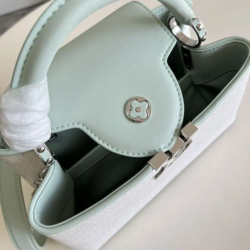 超希少!ルイヴィトン ショルダーバッグ カプシーヌ 偽物 vui54180
