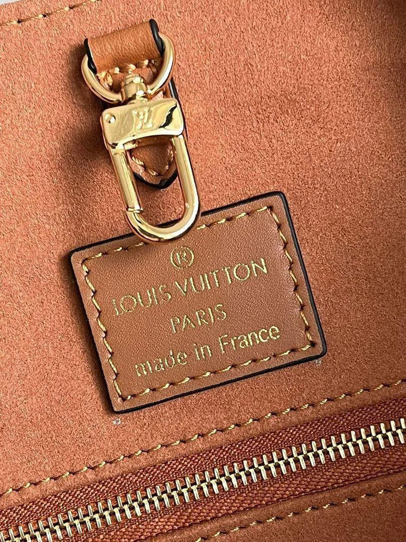 【日本未発売】ルイヴィトン オンザゴー MM トートバッグ コピー vuh76842