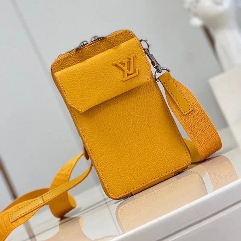 入手困難ルイヴィトン フォン ポーチ ショルダーバッグ 偽物 vur97619