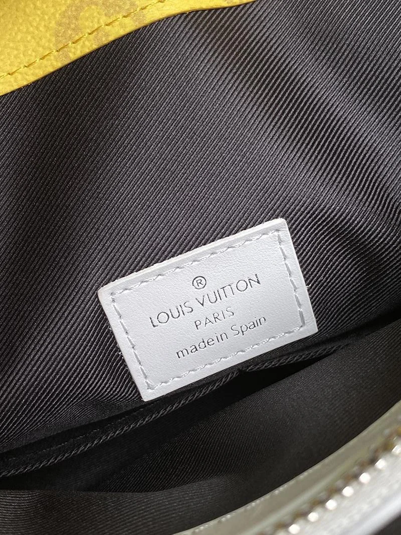 累積売上総額第1位!ルイヴィトン Carry lt トートバック コピー モノグラム M46112 vut87968