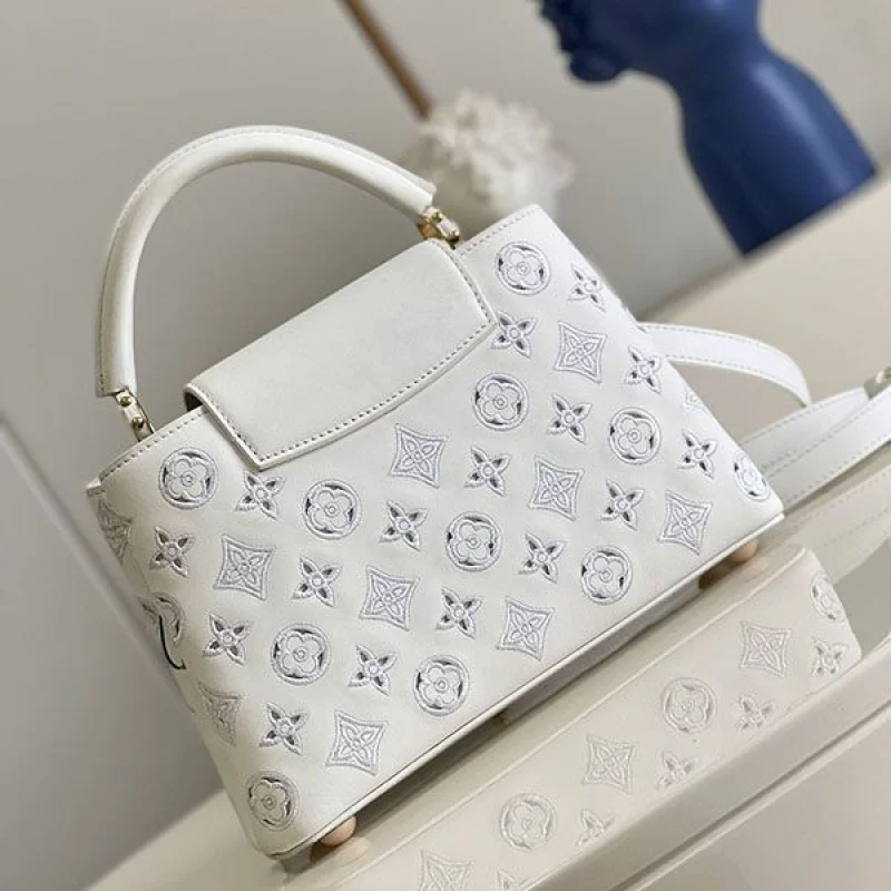 目を惹くカラー ルイヴィトン カプシーヌ バッグ コピー M20742