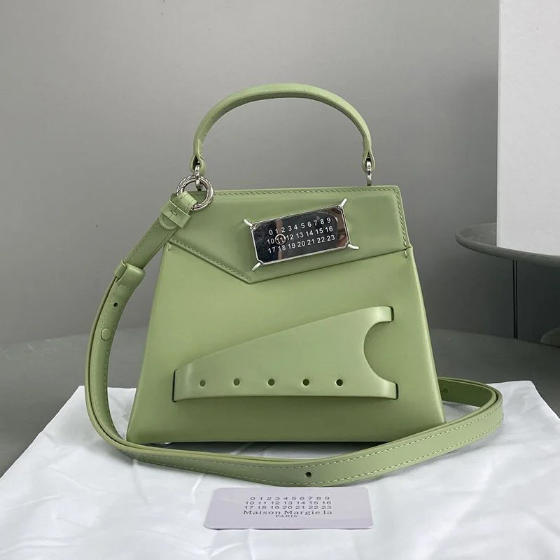 21-22AWメゾンマルジェラ Snatched コピー スモールスナッチト ハンドバッグ Maa63834