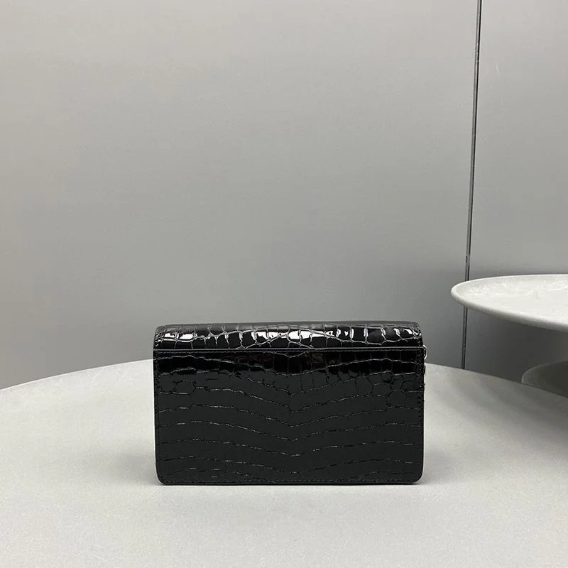 入手困難メゾンマルジェラ コピー クロコダイルプリントレザー チェーン ウォレット ショルダーバッグ Mak68036
