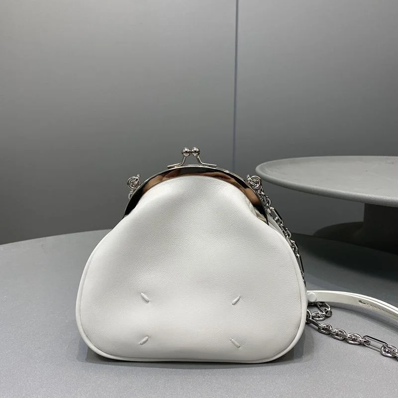 人気No1メゾンマルジェラ コピー 足袋タビ フレームバッグ レザー がま口 Mam67574