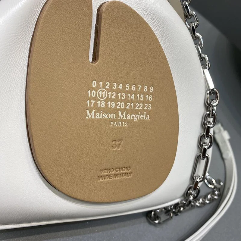 人気No1メゾンマルジェラ コピー 足袋タビ フレームバッグ レザー がま口 Mam67574